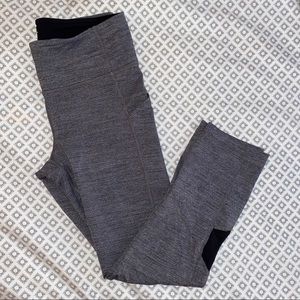 LULULEMON Cropped Running Tights